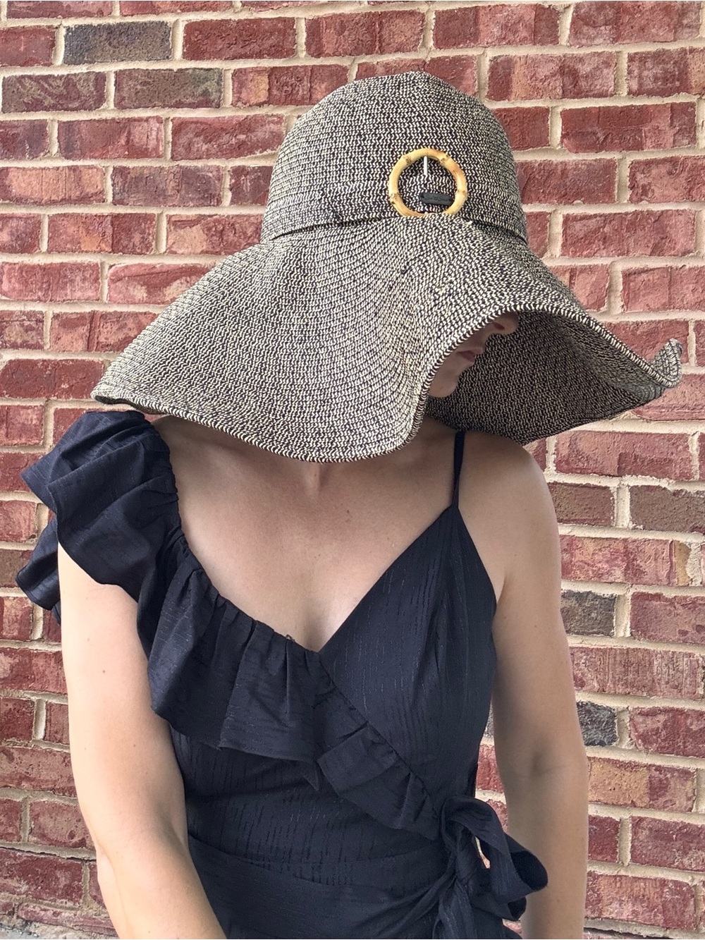 Sun N Sand Wide Brim Woven Sun Hat – Black & Tan – Metallic Lurex – Bamboo Ring